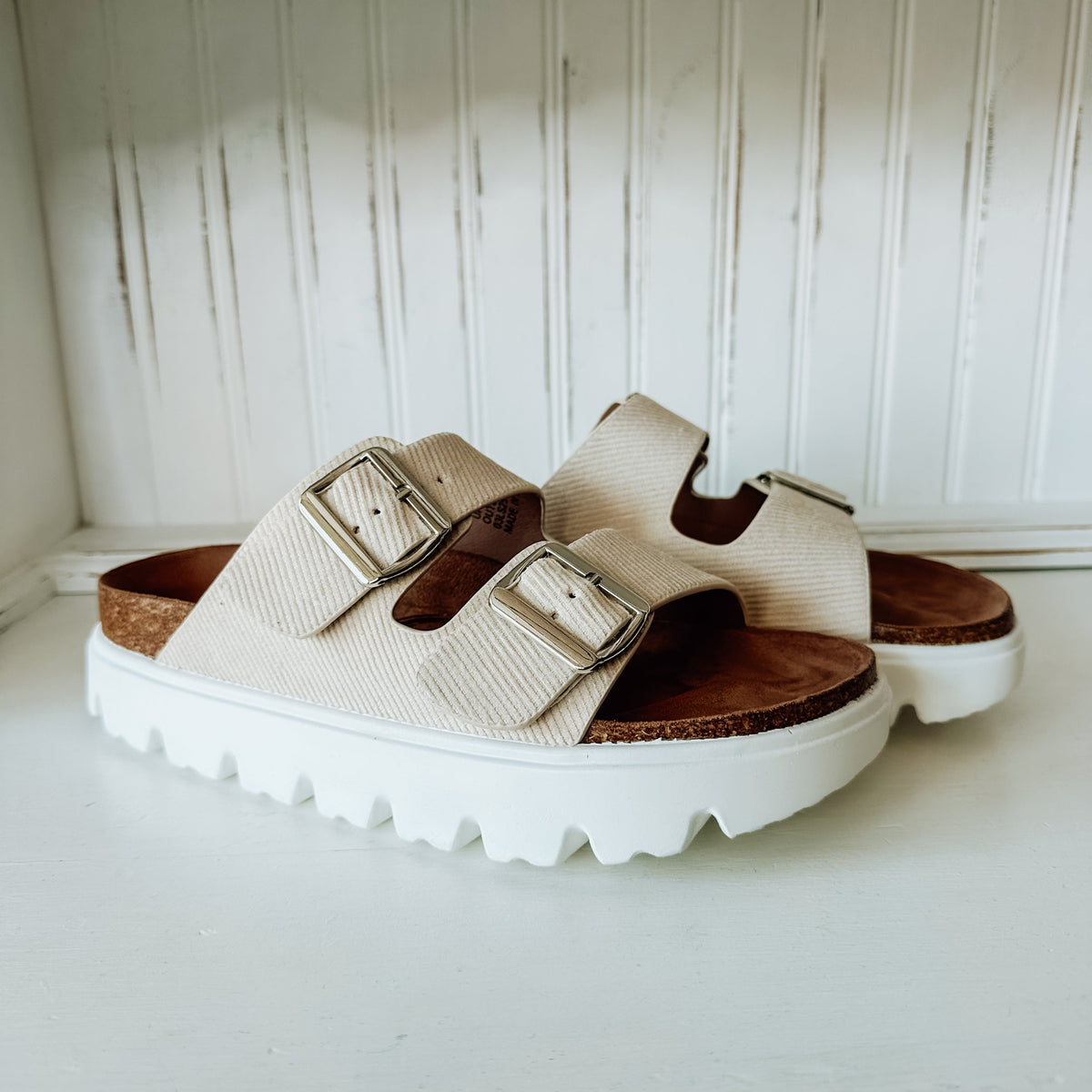 Jazmin Flatform Sandal - Cream