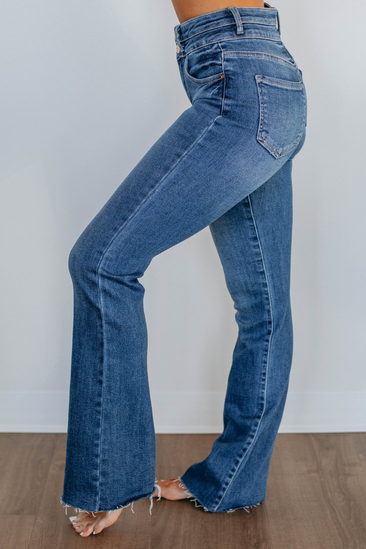 Wilder Risen Jeans - Medium Wash