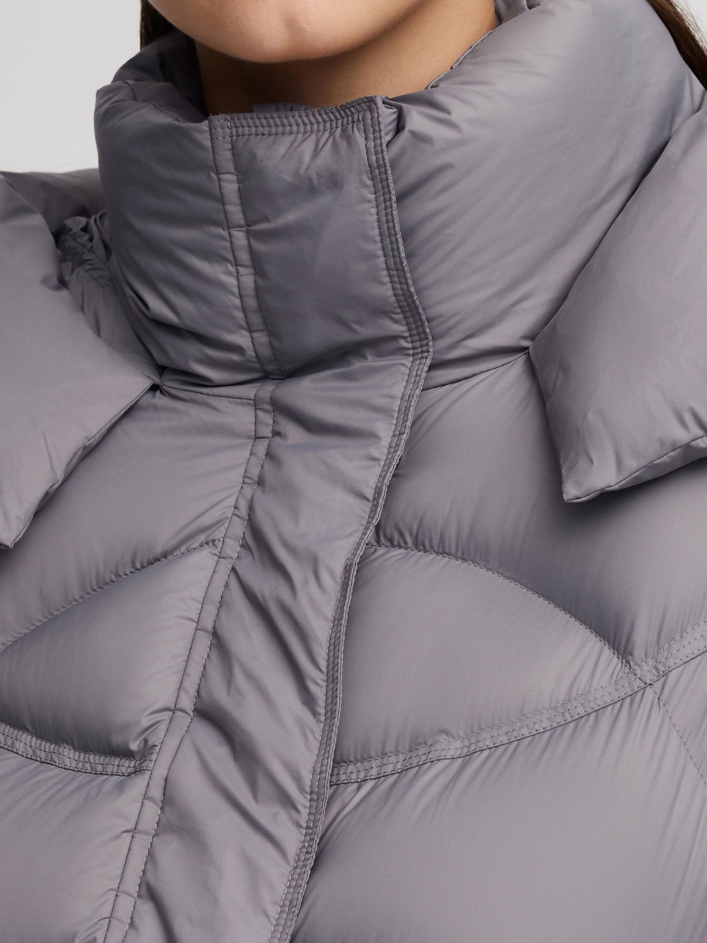 Lightweight Windproof Hooded Goose Down Jacket
