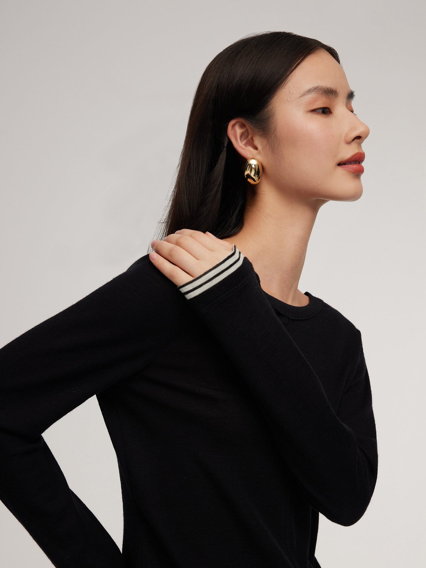 100% Wool Contrast Trim Women Knit Top