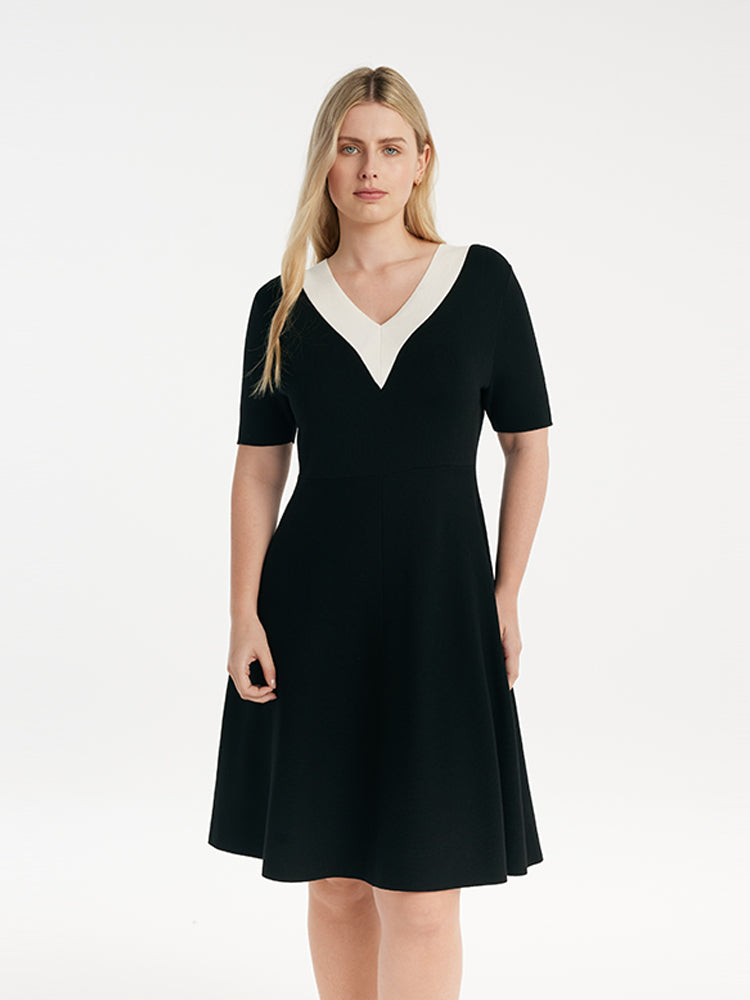 Pre-Order Contrast V-Neck Slim Knitted Women Midi Dress
