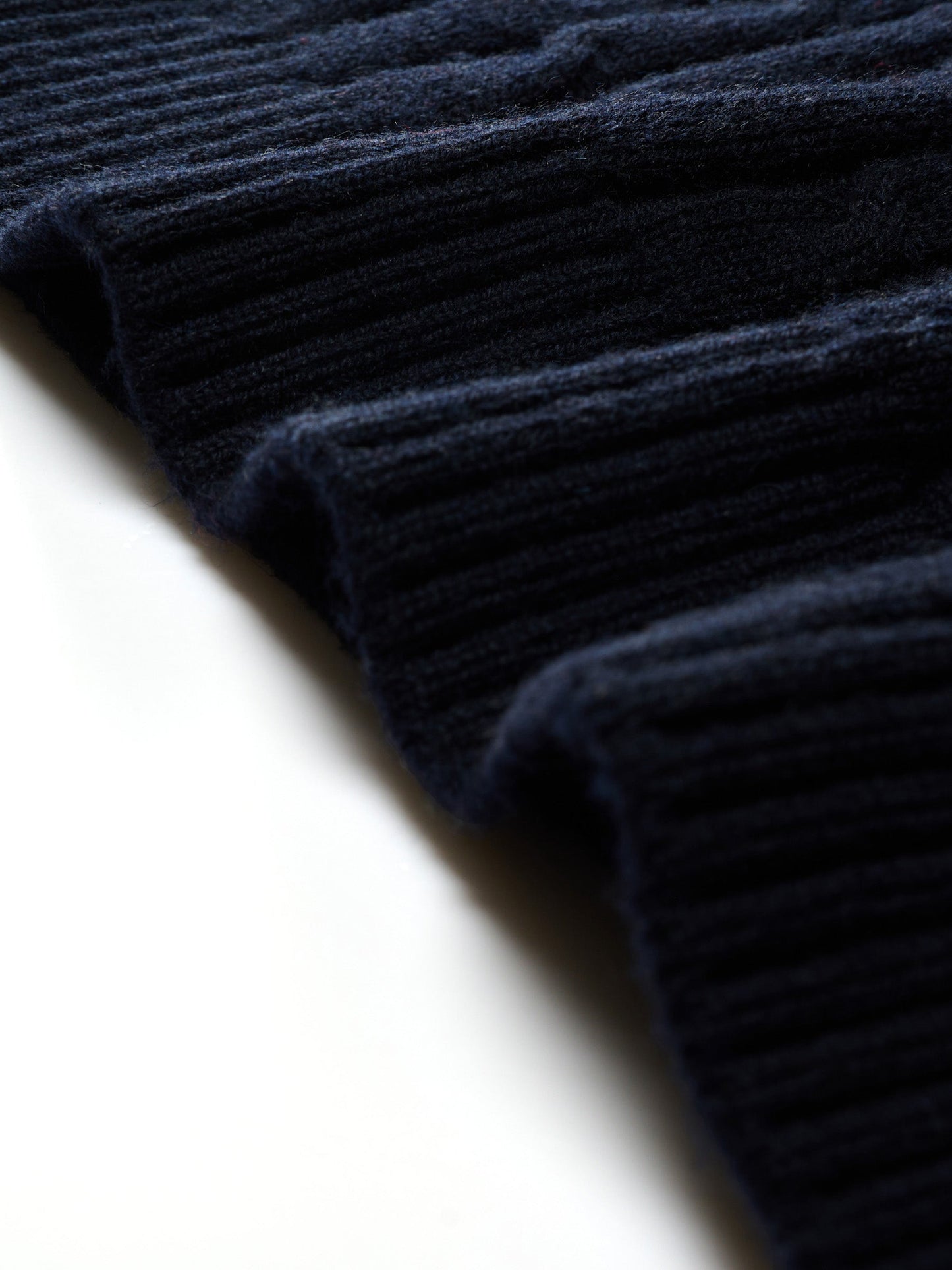 Wool Blend Cable Knit Women Sweater With Detachable Collar And Cuffs