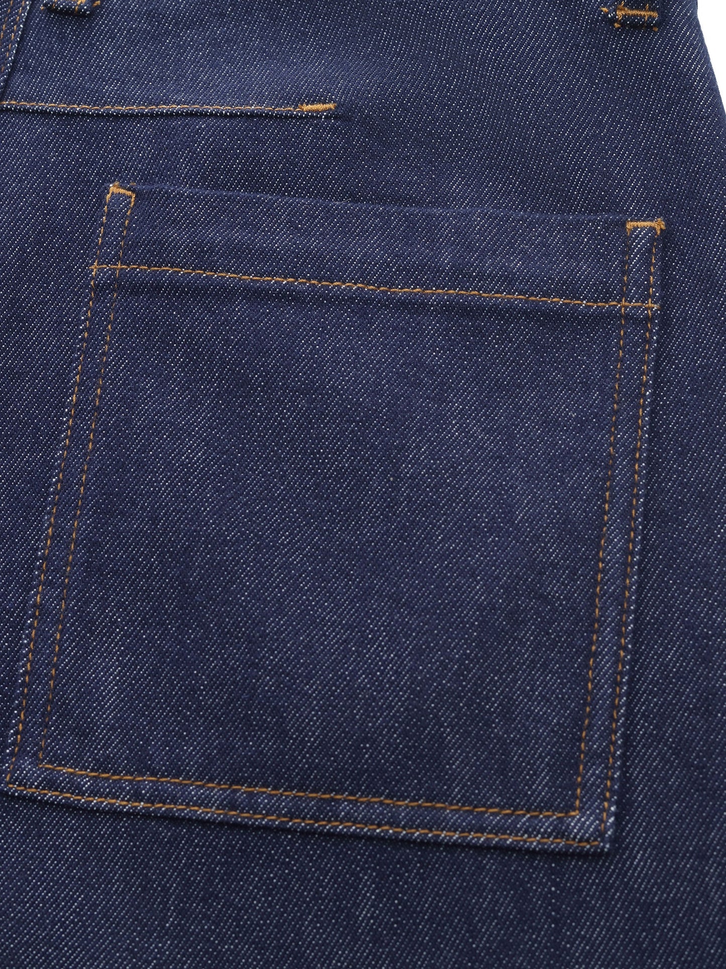 Denim Curved-Leg Women Jeans With Leather Belt