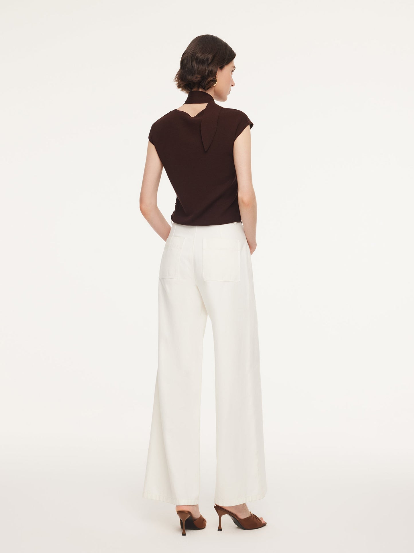 Tencel Blend Asymmetrical Hem Women Knit Top With Ribbon