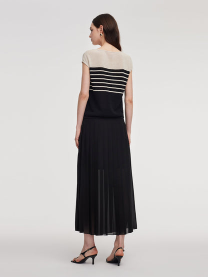 Adjustable Waist Side Slit Women Pleated Skirt