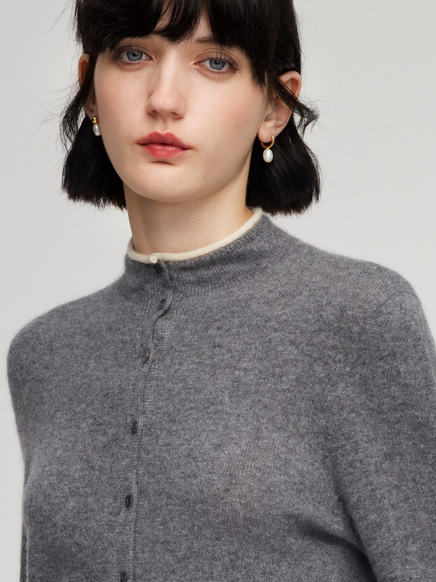 100% Cashmere Seamless Contrast Trim Women Cardigan