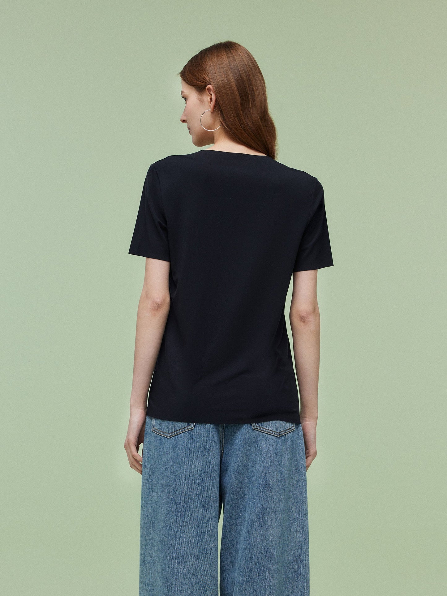 Two-pack (Black & White) Modal Round Neck Unisex T-Shirt