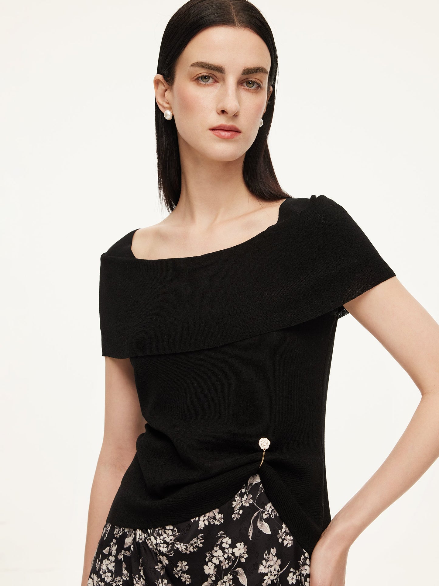 Lyocell Blend Off Shoulder Women Knit Top With Detachable Magnetic Flower