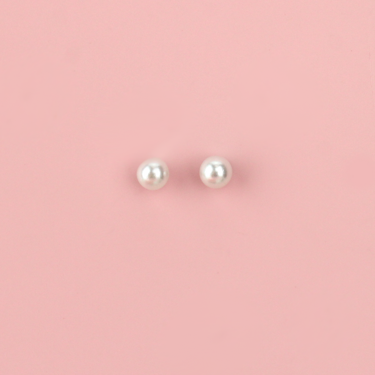 4mm Pearl Stud Earrings