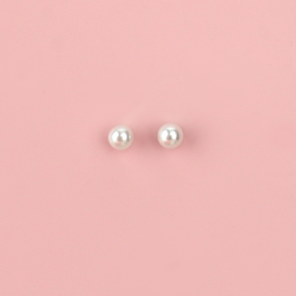 4mm Pearl Stud Earrings