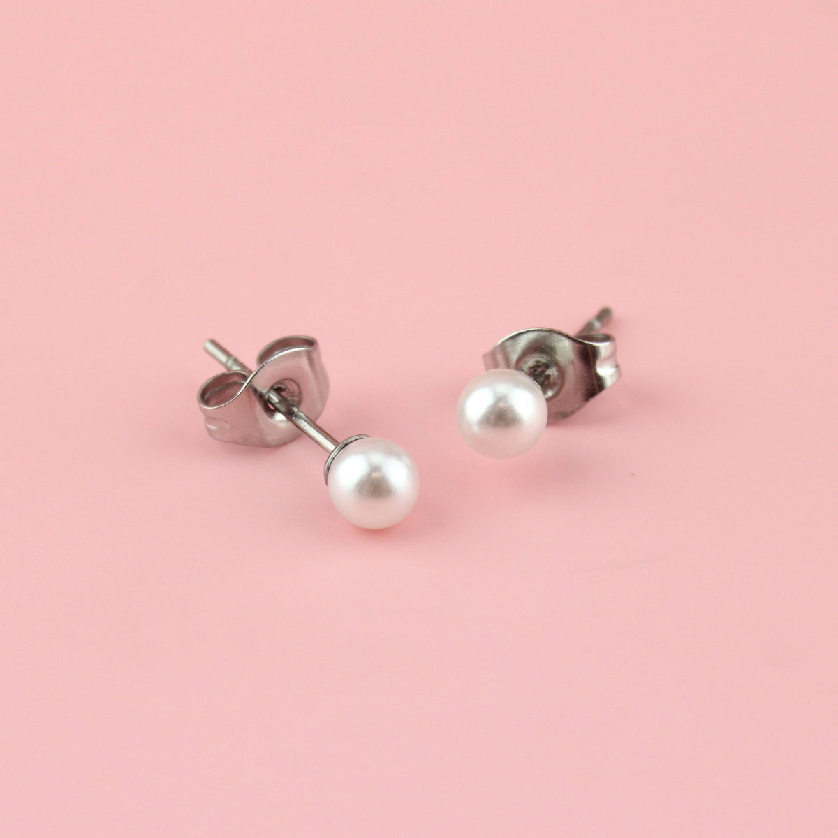 4mm Pearl Stud Earrings