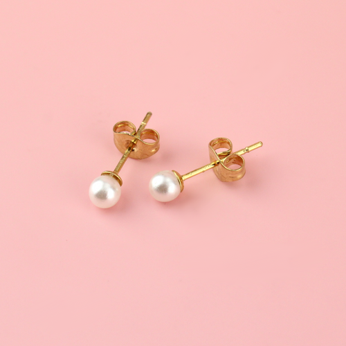 4mm Pearl Stud Earrings (Gold Plated)