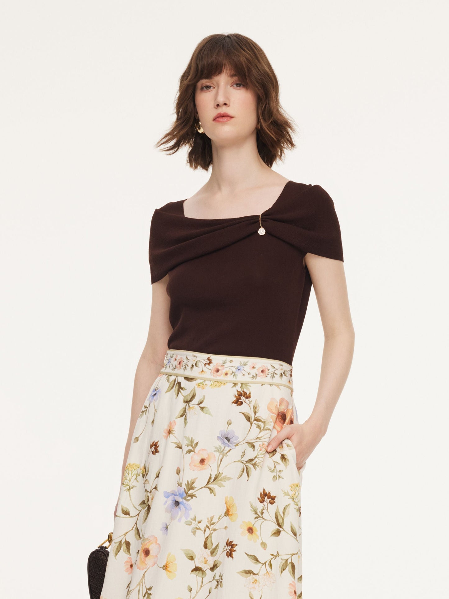 Lyocell Blend Off Shoulder Women Knit Top With Detachable Magnetic Flower
