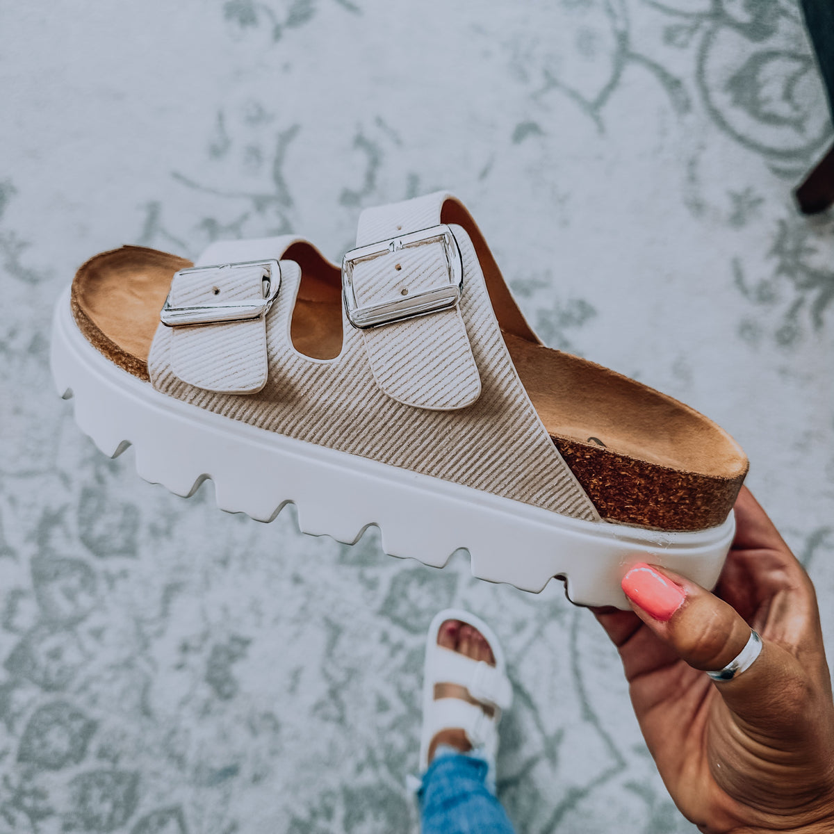 Jazmin Flatform Sandal - Cream