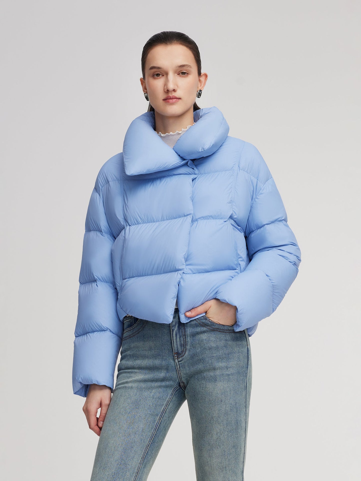 Windproof Lightweight Wide Lapel Goose Down Jacket