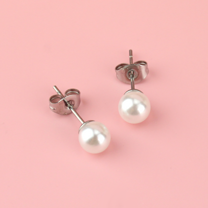 6mm Pearl Stud Earrings