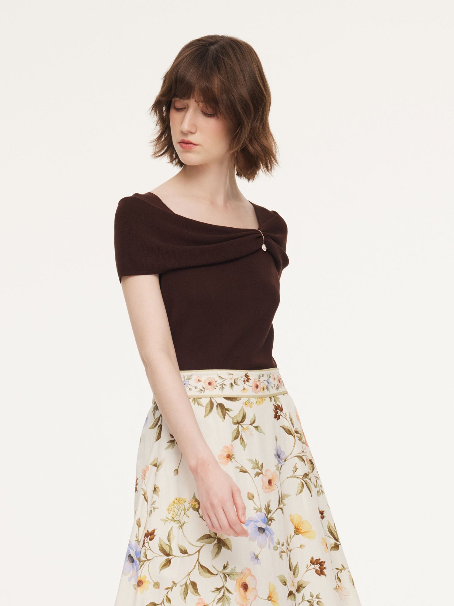 Lyocell Blend Off Shoulder Women Knit Top With Detachable Magnetic Flower
