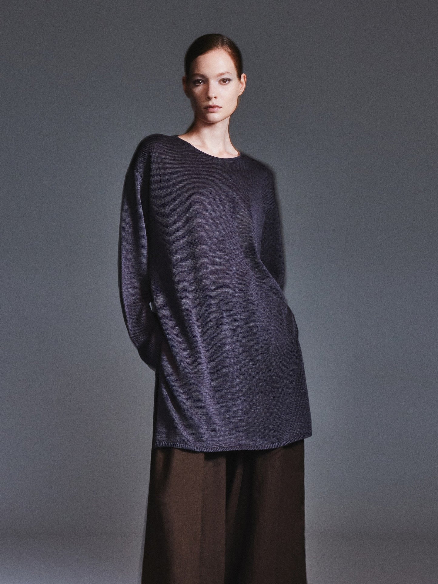 Loose Fit H-Line Round Neck Unisex Sweater