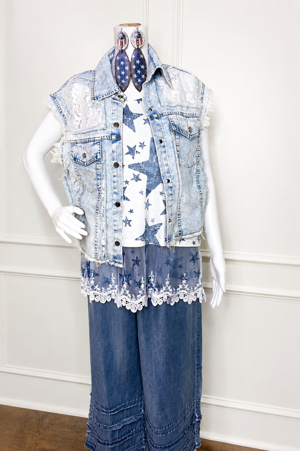 Origami - Blue Star Lace Hem Tank Top