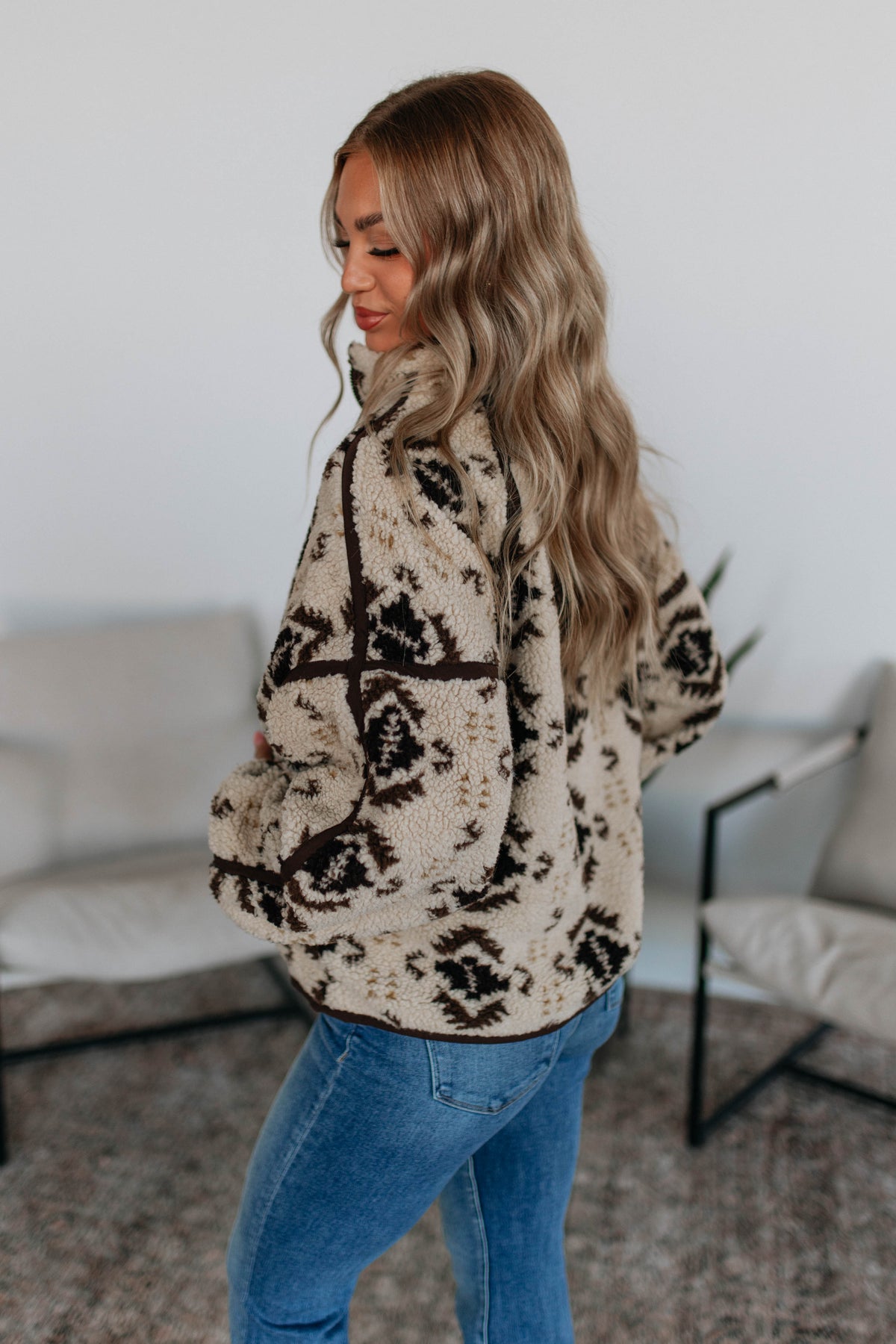 Roam Free Pullover