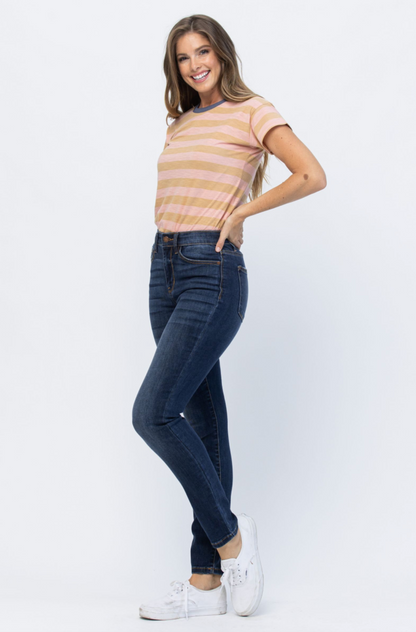 Judy Blue Clean Girlfriend Jeans