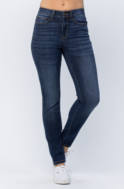 Judy Blue Clean Girlfriend Jeans