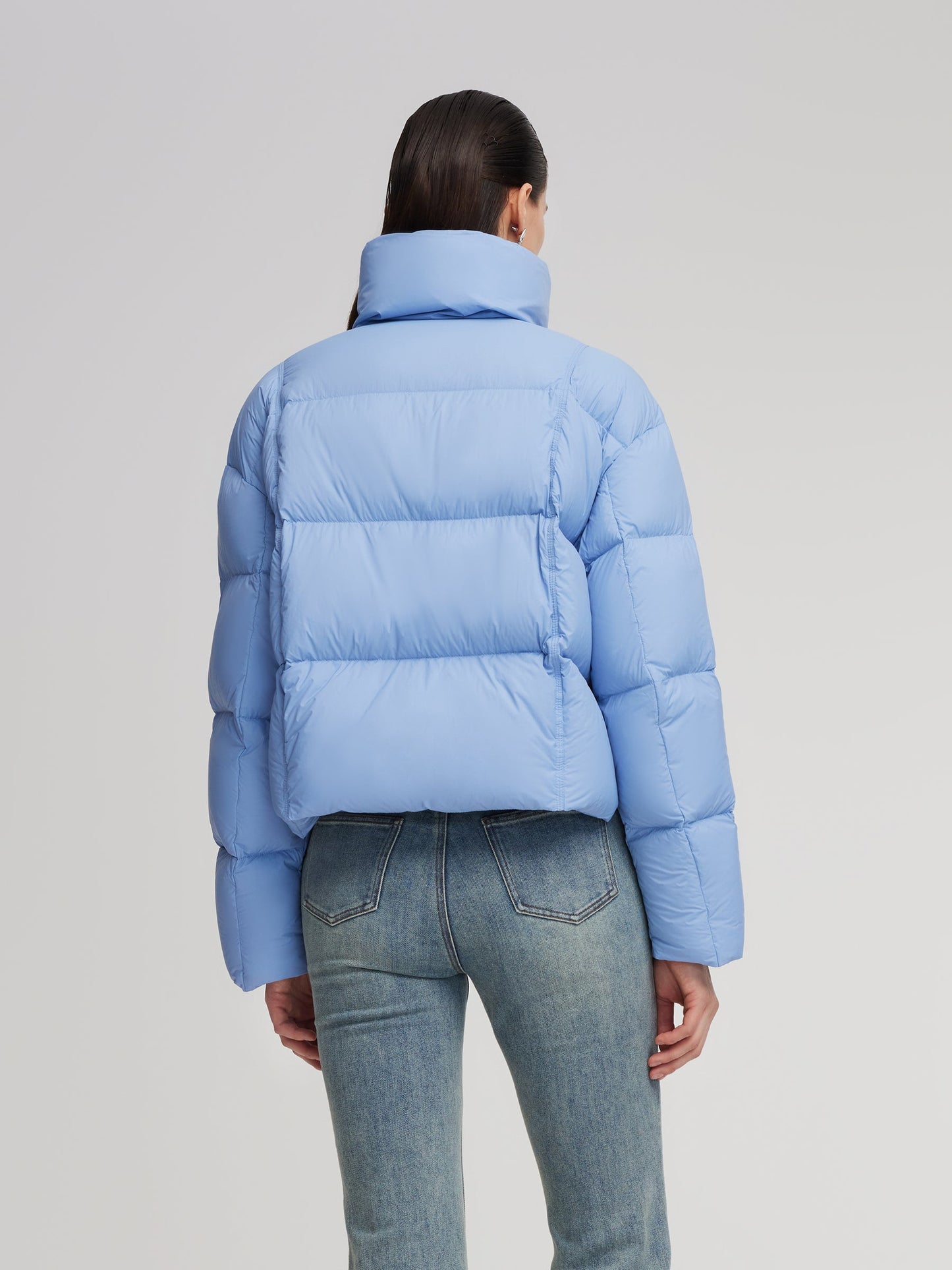 Windproof Lightweight Wide Lapel Goose Down Jacket