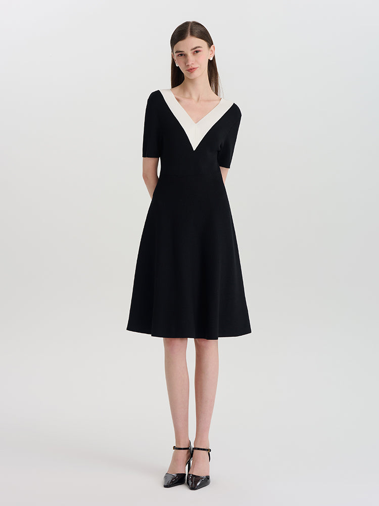 Pre-Order Contrast V-Neck Slim Knitted Women Midi Dress