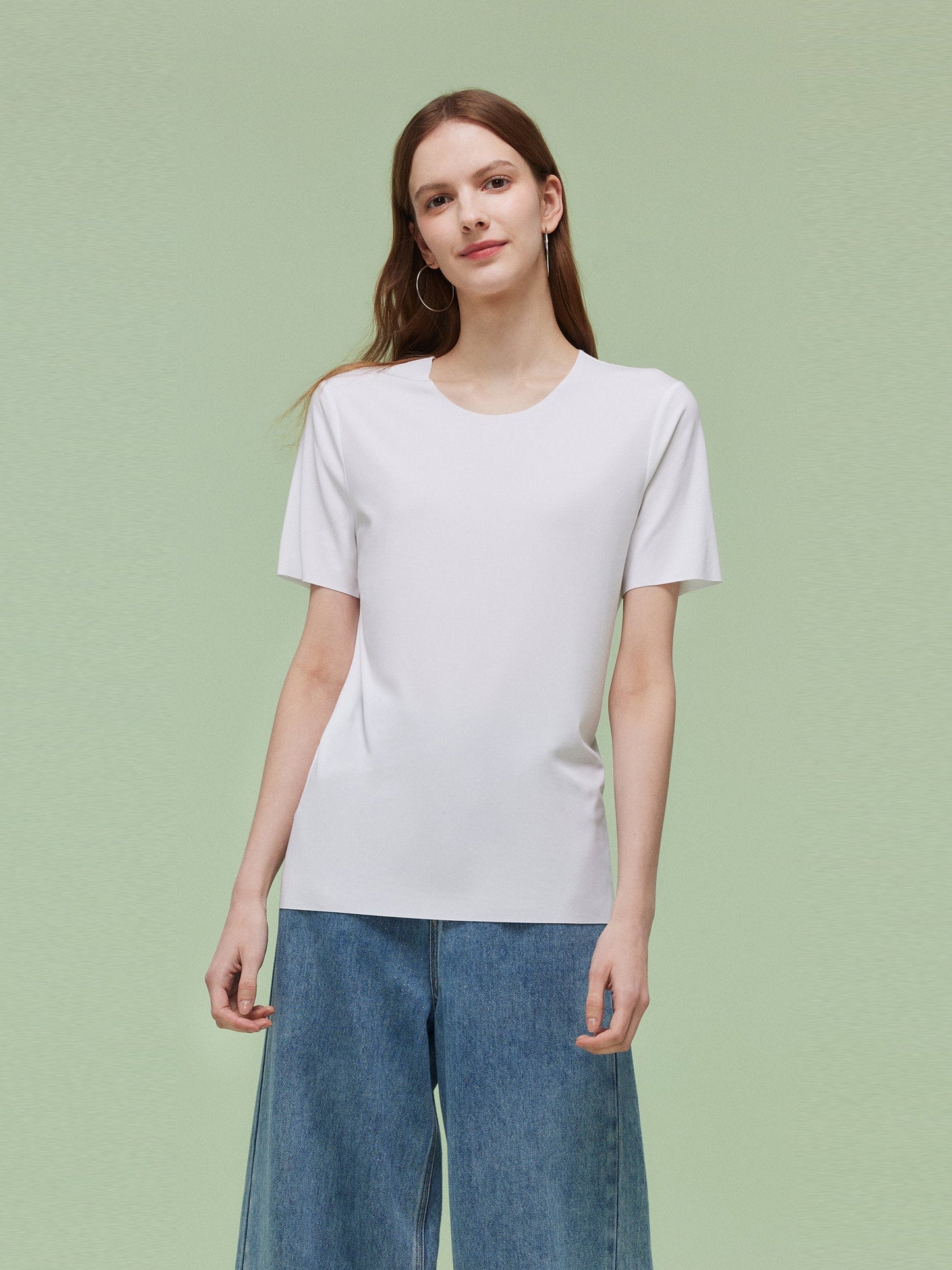 Two-pack (Black & White) Modal Round Neck Unisex T-Shirt