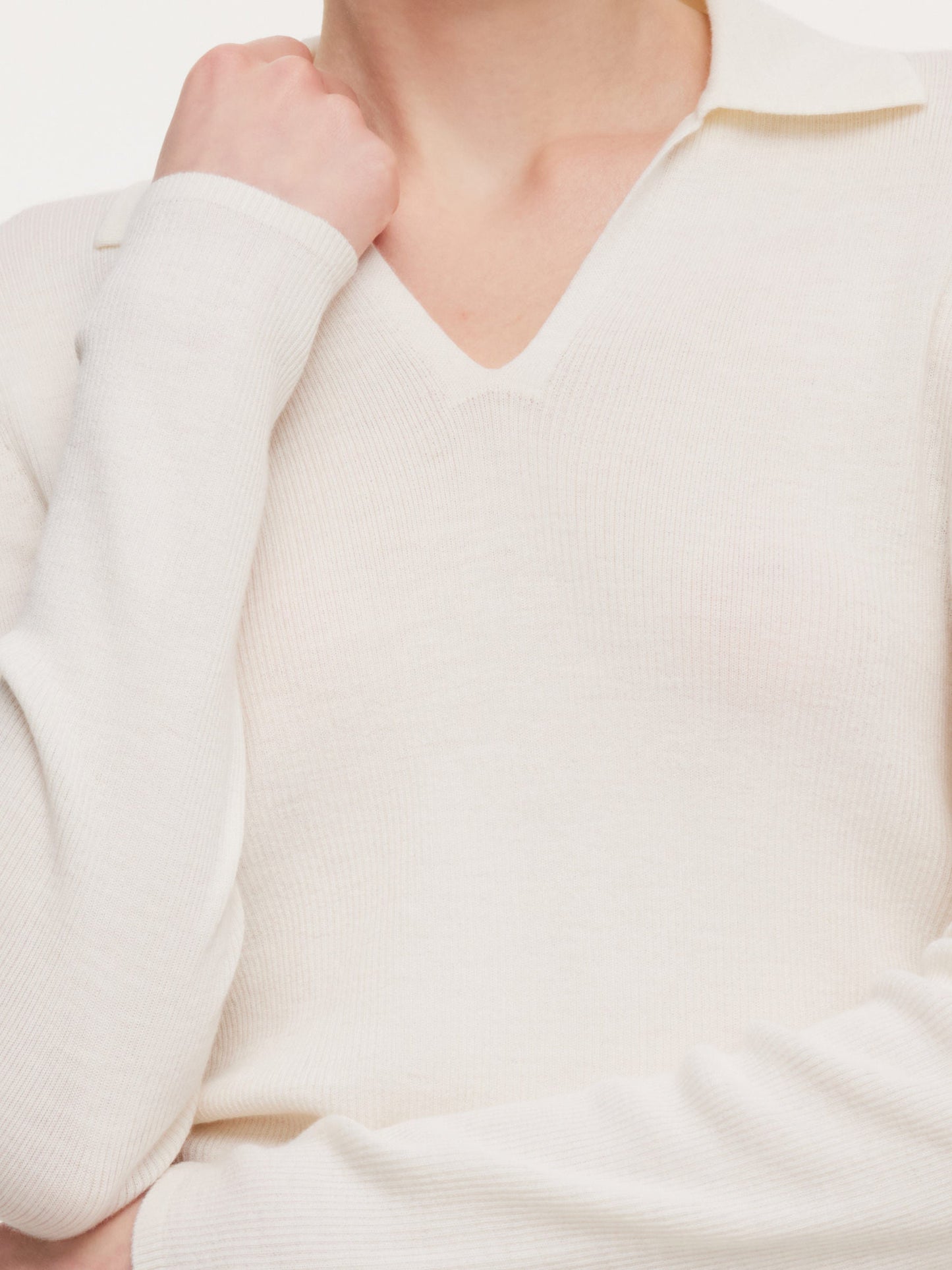 100% Wool V-Neck Ruched Women Polo Knit Top