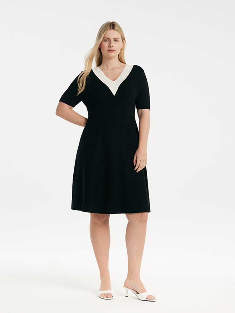 Pre-Order Contrast V-Neck Slim Knitted Women Midi Dress