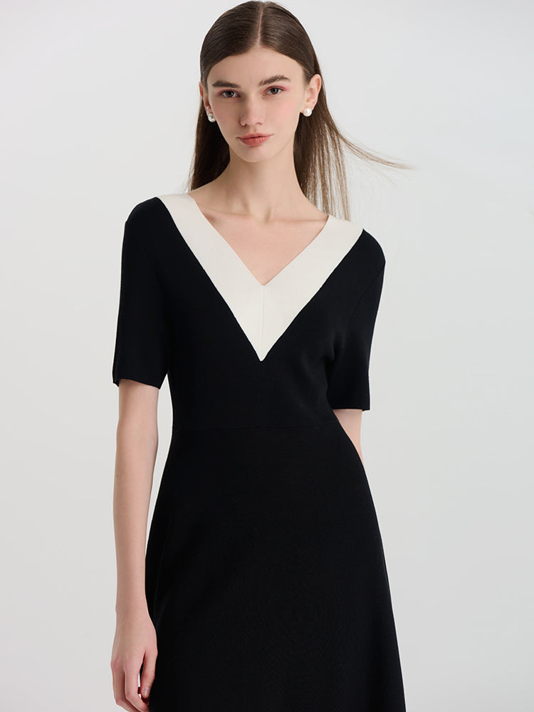 Pre-Order Contrast V-Neck Slim Knitted Women Midi Dress
