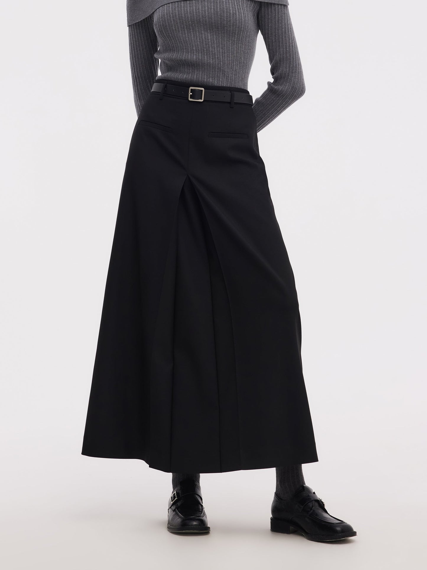 H-Line Pleated Women Skirt With Belt