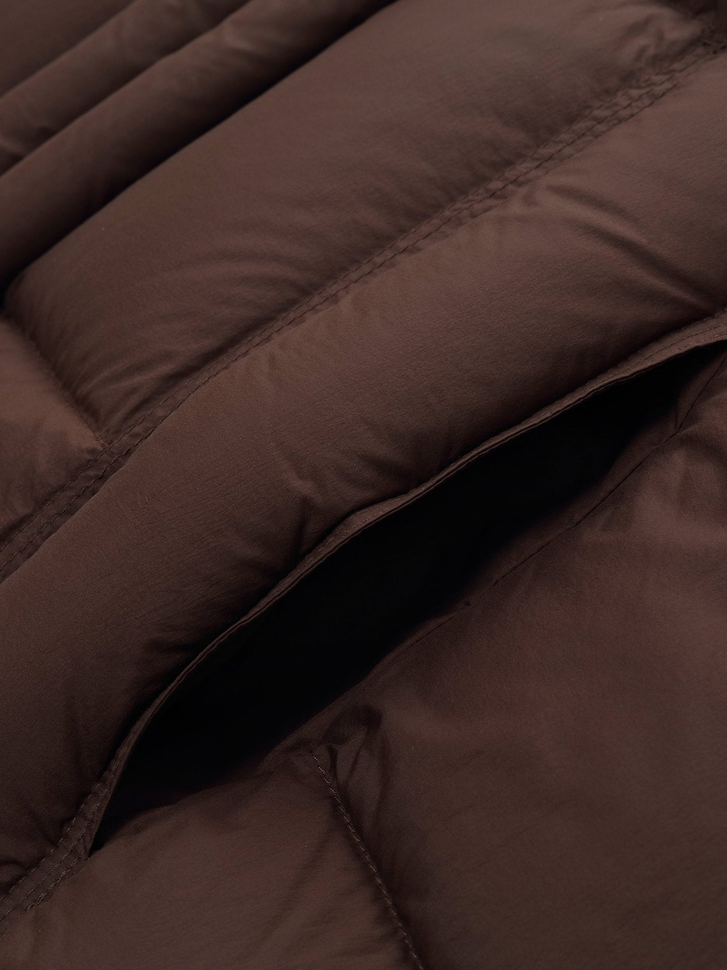 Lightweight Water-repellent Hooded Goose Down Jacket