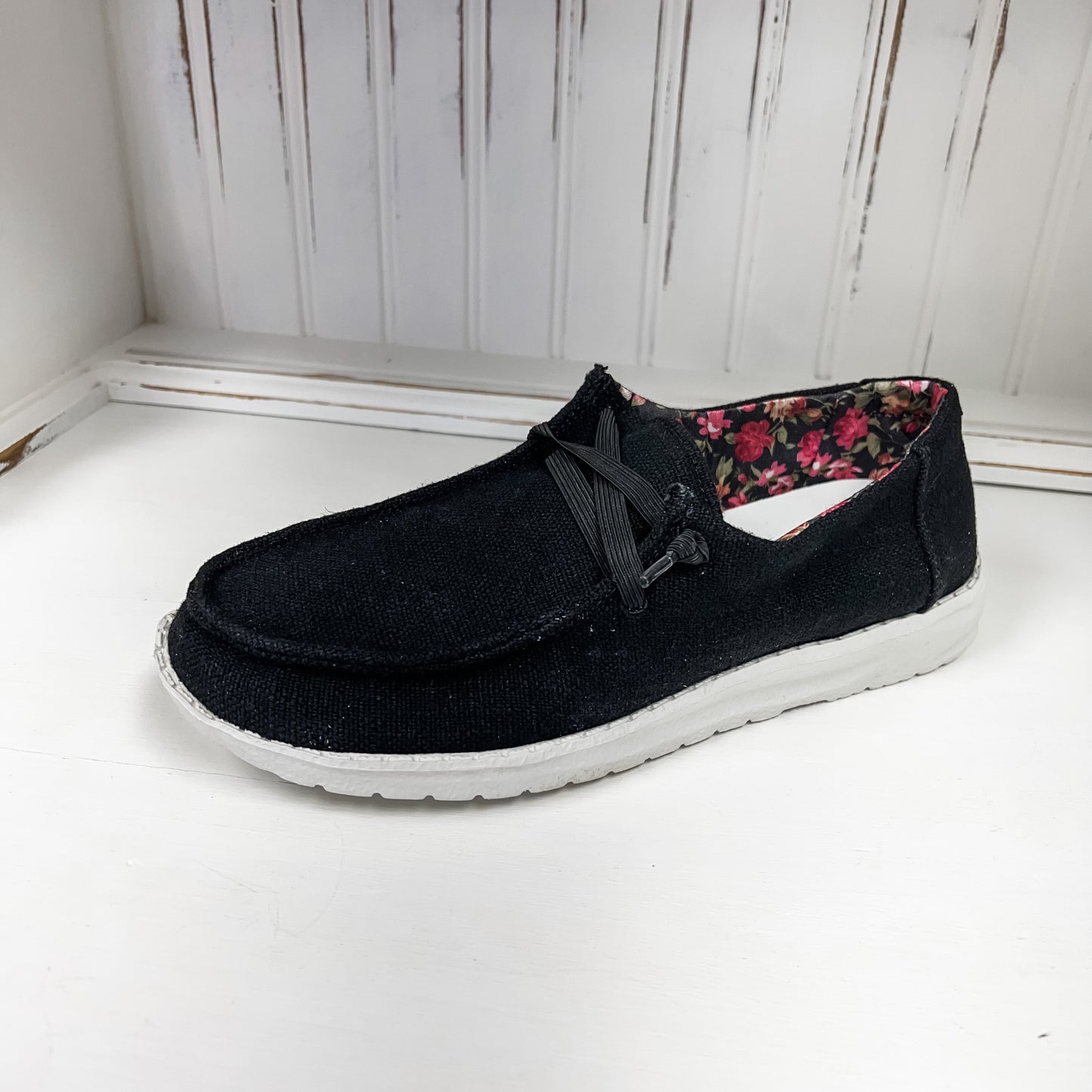 Holly Slip-on Shoe - Linen Black