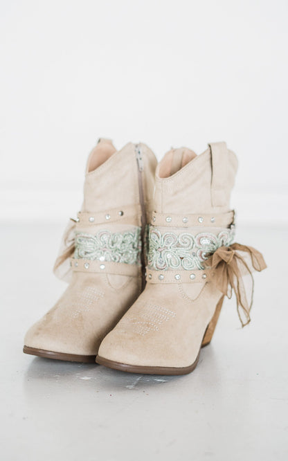 Stash Bootie in Cream