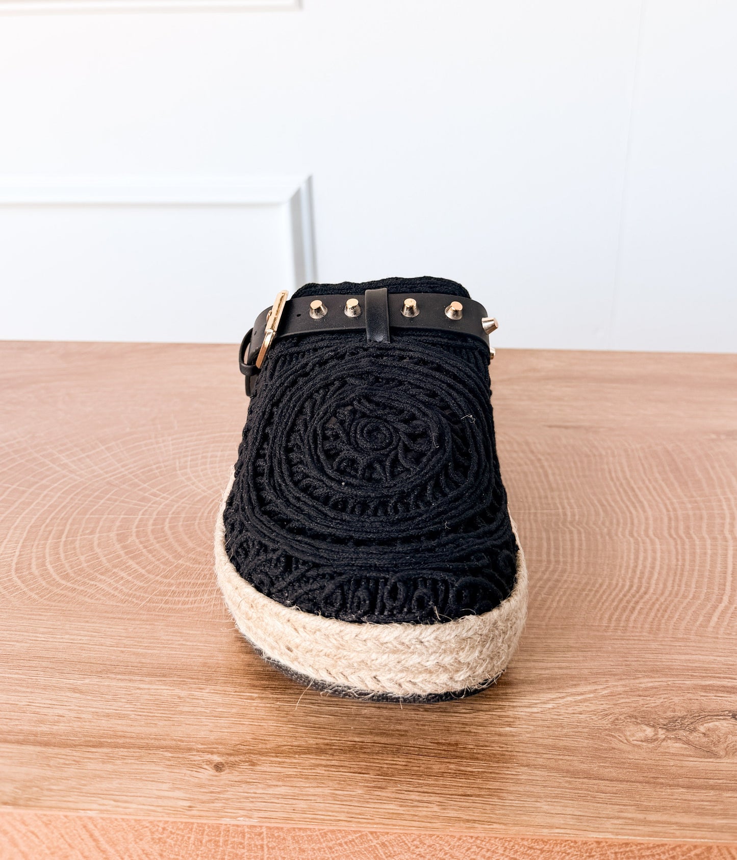 Treads Clogs in Black