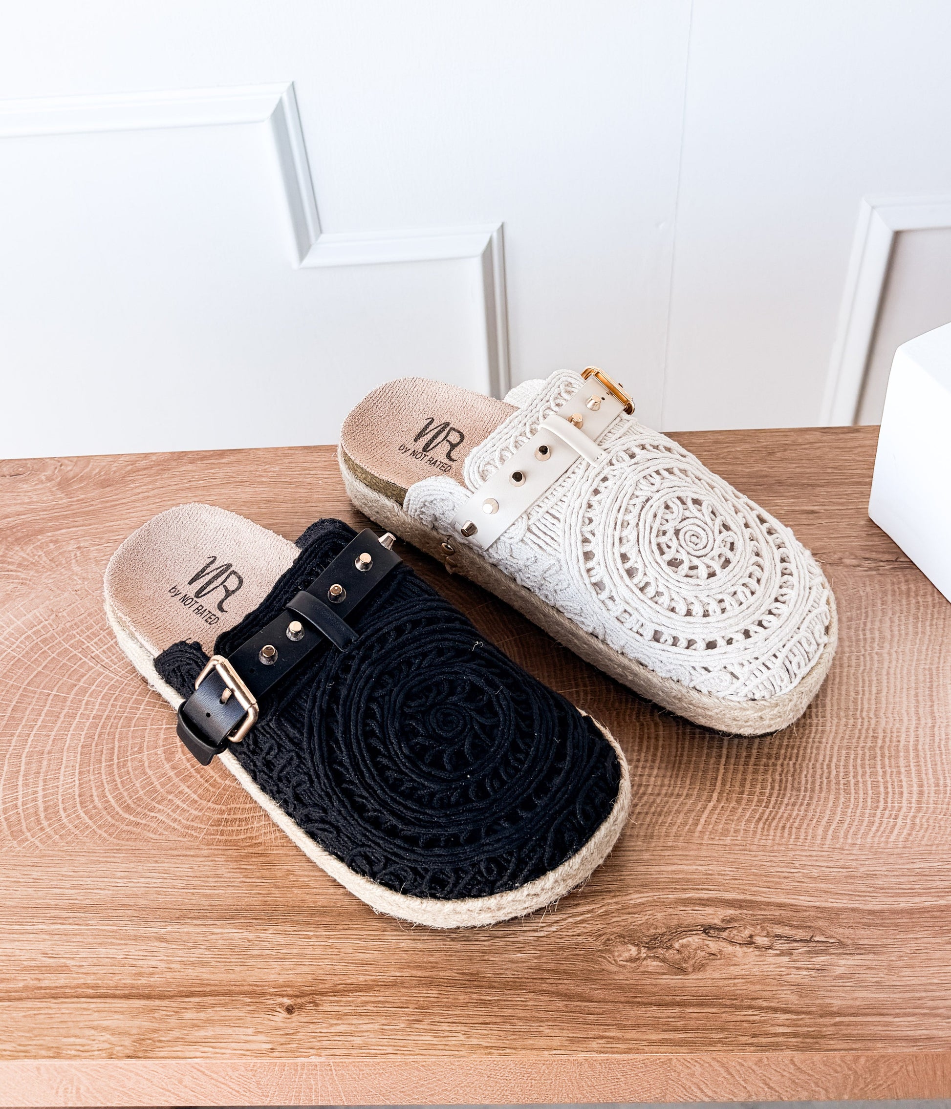 Treads Clogs in Black