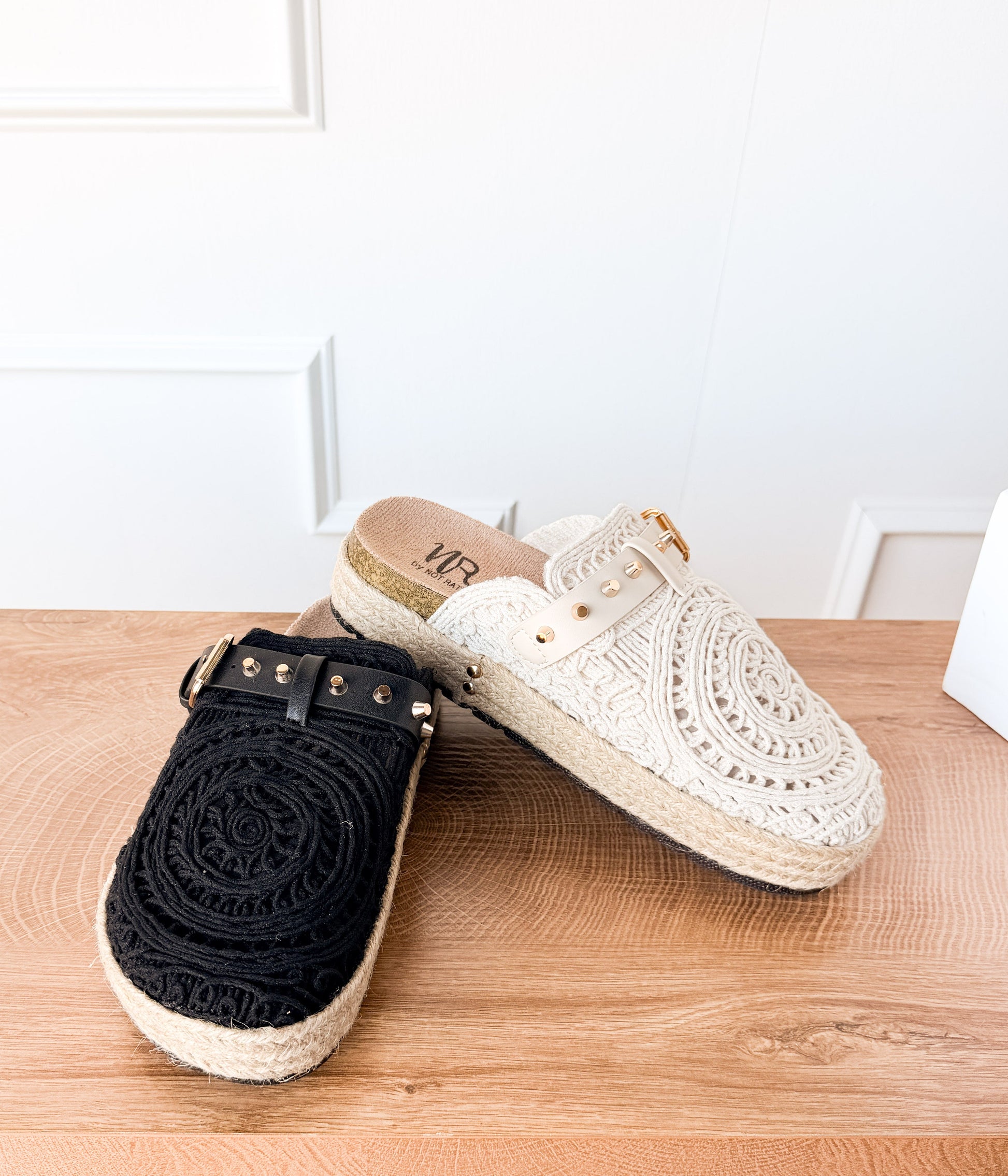 Treads Clogs in Black