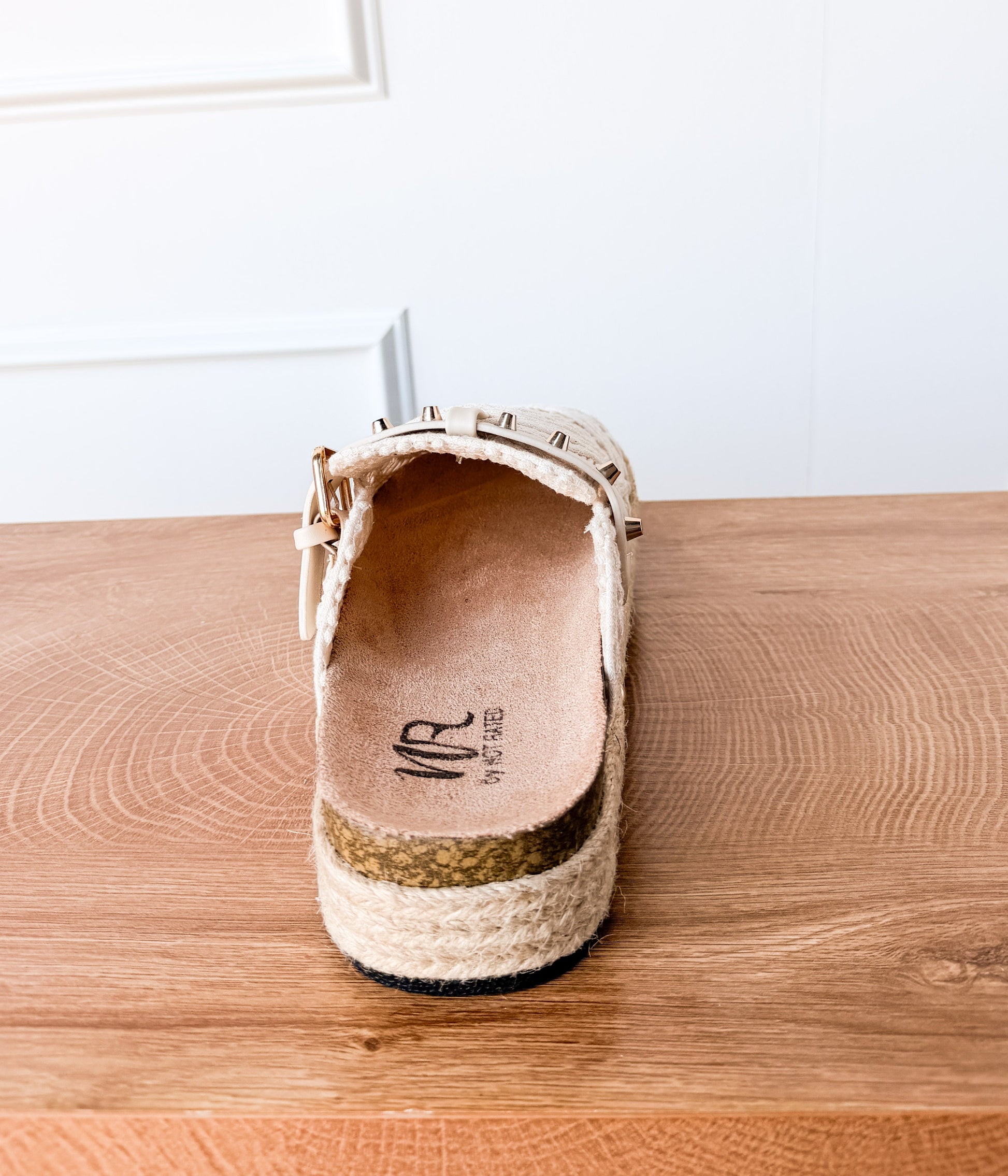 Treads Clogs in White